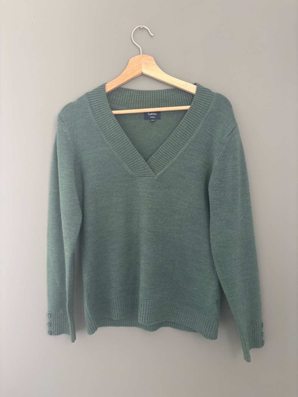 Reitmans Forest Green V-Neck Sweater
